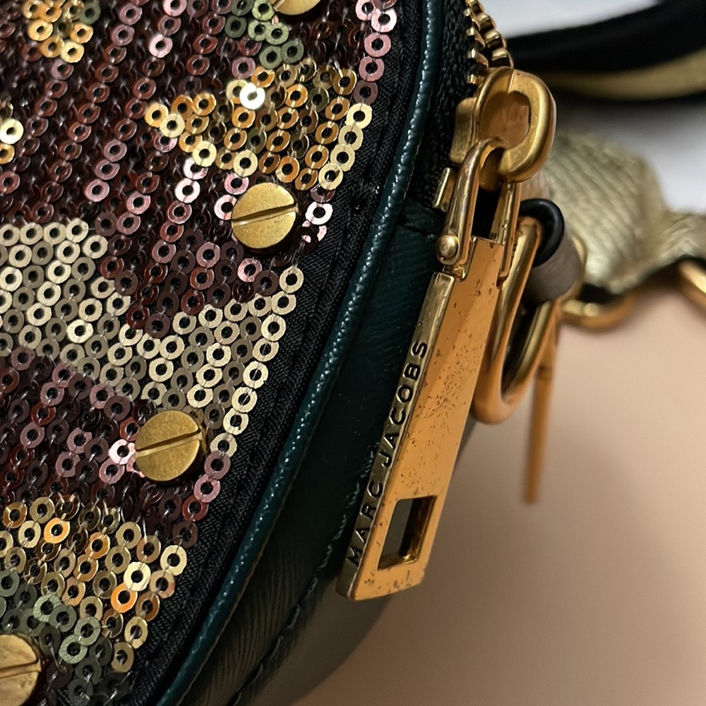 Sold❌✨Authentic Marc Jacobs Sequin Camera Bag✨ - Picture 14 of 17